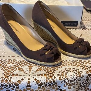 Karen Scott Dark Brown Peep-Toe Wedges
